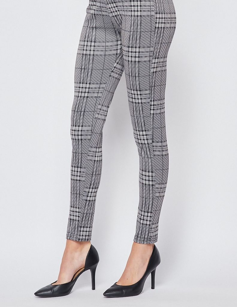 Black & white plaid pants deals